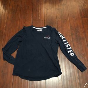 Vintage Hollister Longsleeved T-Shirt w/Fuzzy 3D Spellout on Sleeve & Logo on S